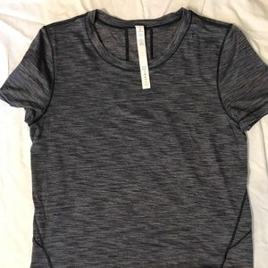Lululemon running shirt